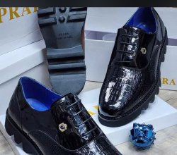 Chaussure de ville Prada avec livraison