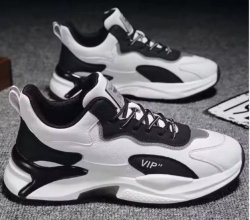 Je vends des chaussures très classe et moins cher