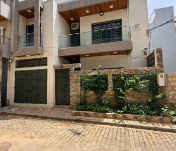 Villa R+2 à louer aux Mamelles